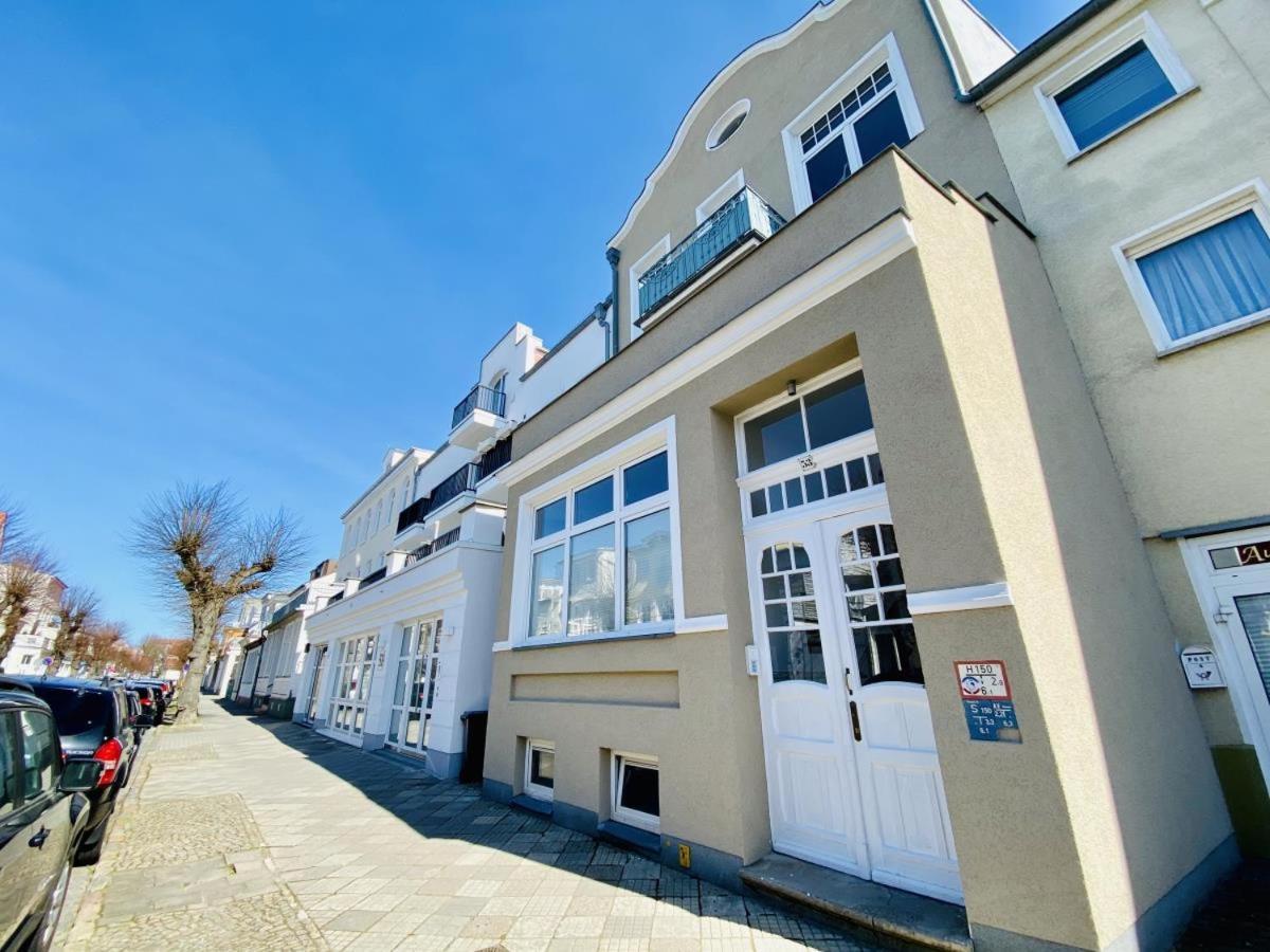 Kapitaen Karsten Rostock Exterior photo